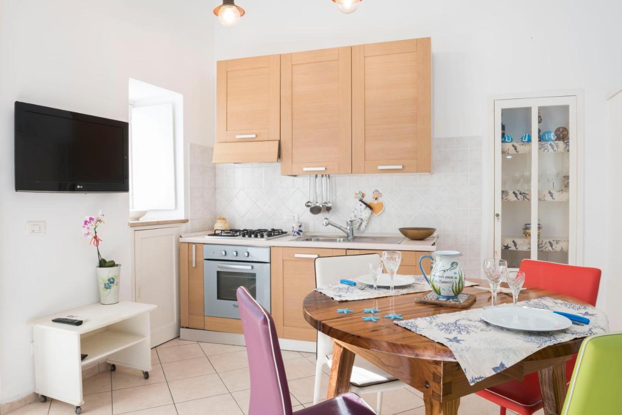 Estate4Home - Casa Annalu ซอร์เรนโต ภายนอก รูปภาพ